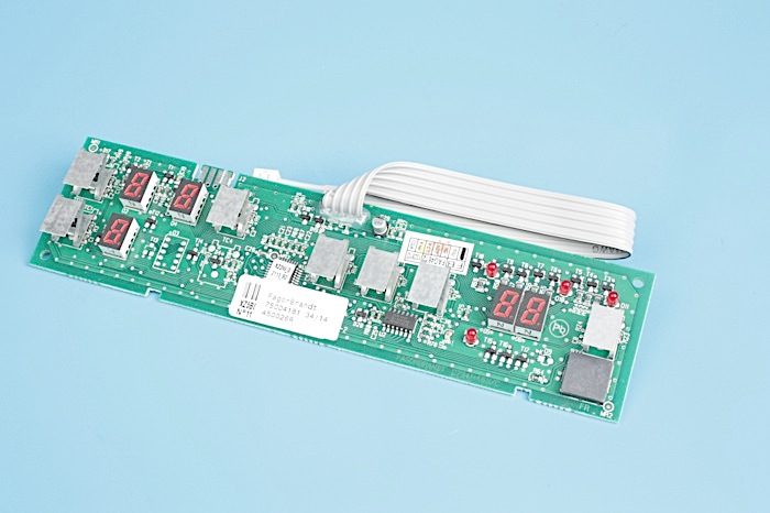 CARTE DE COMMANDE PLAQUE INDUCTION FAGOR BRANDT DE DIETRICH – 70X1032 (CARTE ÉLECTRONIQUE – PLAQUE)