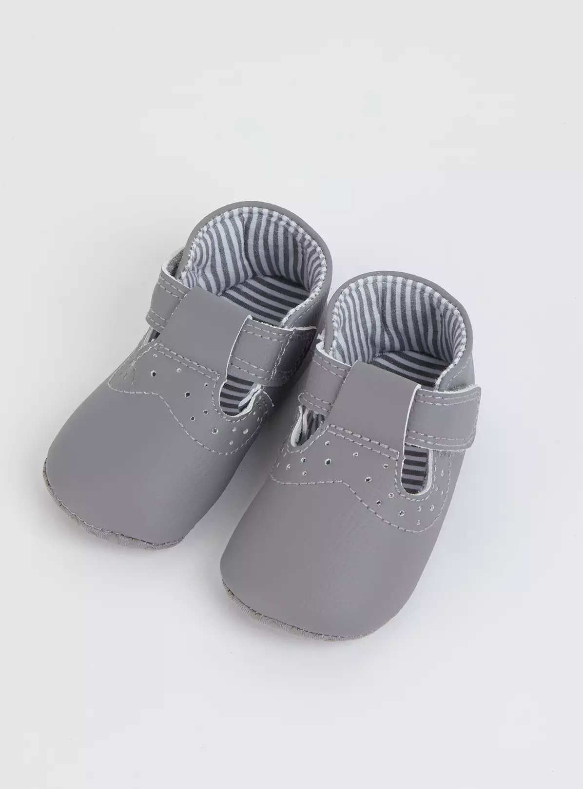 Grey Faux Leather Shoes – 6-9 months