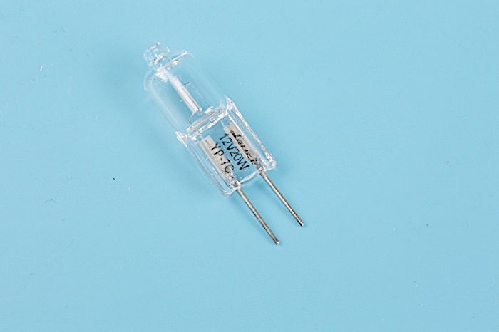 AMPOULE HOTTE HALOGÈNE G4 20W 12V – 75X2820 (ECLAIRAGE – HOTTE)