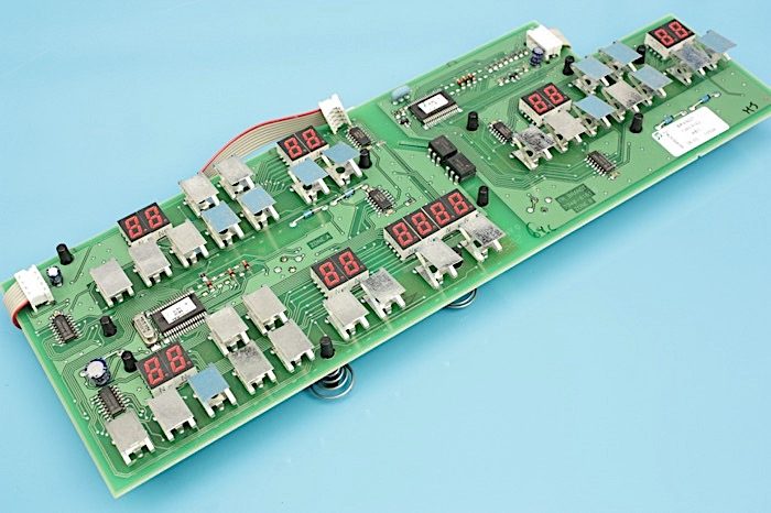CARTE DE COMMANDE CLAVIER – – 74X7782 (CARTE ÉLECTRONIQUE – PLAQUE)
