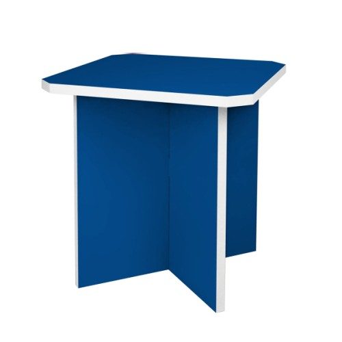 Table carrée en carton bleu