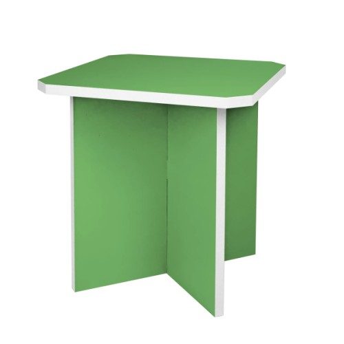 Table carrée en carton vert