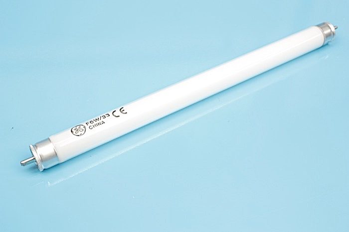 TUBE NÉON F6W/33 LONNG. 21CM POUR HOTTE TOUTES MARQUES – F6W/33 (ECLAIRAGE – HOTTE)
