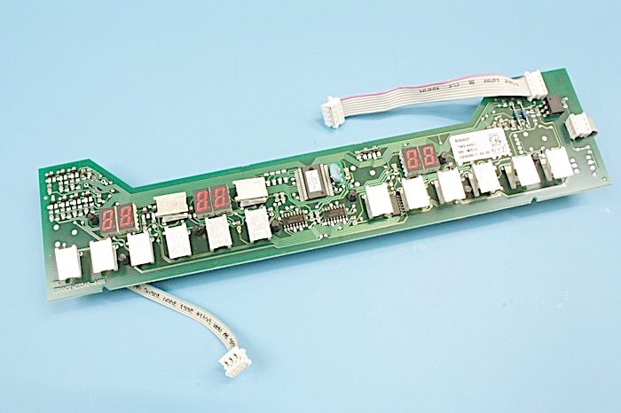 CARTE DE COMMANDE INDUCTION – – 79X9618 (CARTE ÉLECTRONIQUE – PLAQUE)