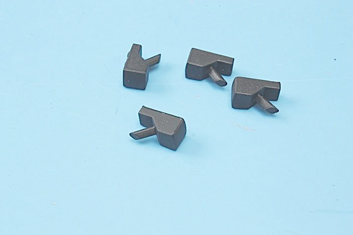 KIT PIEDS CAOUTCHOUC (JEU DE 4) POUR PLAQUE WHIRLPOOL – 484000000840 (DIVERS – PLAQUE)
