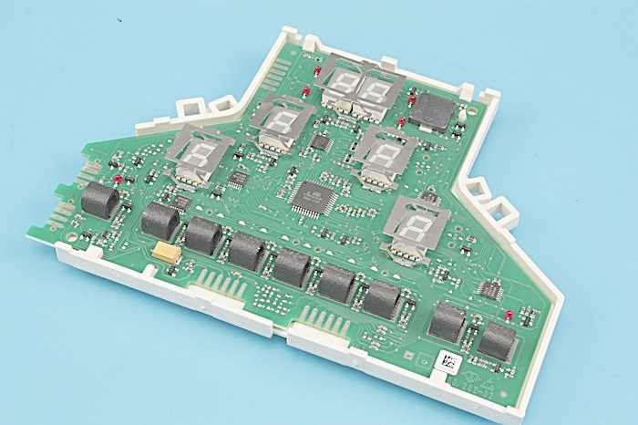 CARTE DE COMMANDE PLAQUE INDUCTION 75.13096.404 – A127460 (CARTE ÉLECTRONIQUE – PLAQUE)