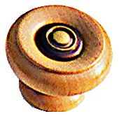 Garniture classique : Concave – hêtre vernis transparent – centre vieux bronze