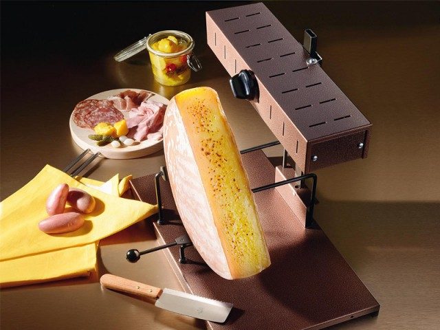 Four à raclette traditionnel