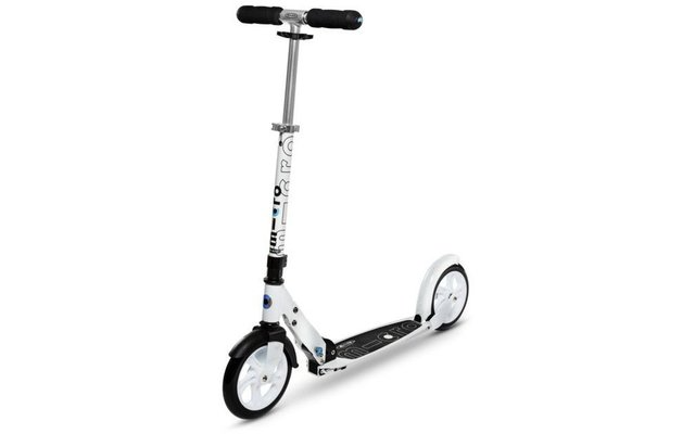 Micro Black/White trottinette pliante blanche