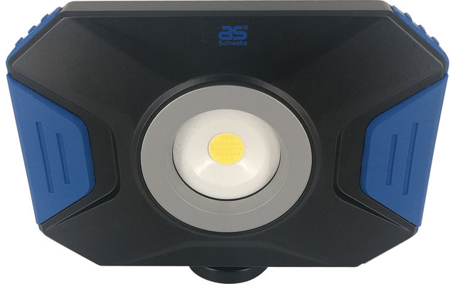 Acculine Flex Projecteur à LED 10 W, Luminaire mobile à LED sur batterie avec fixation magnétique, Projecteur à LED orientable pour l’extérieur, IP54  Spot : le spot à LED rechargeable pour éclairage de grande surface contient des LED à très longue durée de vie (1. 100 lumens, 4. 000 K, blanc neutre, durée de vie > 50. 000 heures) et est alimenté par une batterie (3, 7 V, 4. 400 mAh) avec un temps de charge d’environ 4 heures.  Matériau : la lampe d’extérieur à LED avec support pivotant dispose d’un boîtier étroit en aluminium avec protection des bords. Un aimant puissant sur le support garantit la fixation sur des surfaces métalliques.  Batterie : La batterie Li-ION du projecteur extérieur à LED (3, 7 V, 4. 400 mAh) permet une durée d’éclairage d’environ 4 h (niveau 1) & environ 2 h (niveau 2). Temps de charge env. 4 h.  Utilisation : convient pour un éclairage de travail clair à l’intérieur et à l’extérieur. Grâce à la batterie lithium-ion, même sans branchement électrique.  Acculine Flex LED Projecteur à accu avec fixation magnétique  LED extrêmement durables avec une durée de vie de plus de 50.000 heures boîtier robuste en aluminium moulé sous pression, extrêmement étroit, avec protection des bords support pivotant et verrouillable à 180° aimant puissant pour la fixation sur des surfaces métalliques Angle de rayonnement LED : 120 2 commutations possibles : niveau 1 (50 %) et niveau 2 (100 %) Batterie Li-Ion avec indicateur de niveau de batterie Sortie USB (5 V / 1 A), utilisable par ex. pour recharger des téléphones portables Temps de charge : env. 4 heures durée d’éclairage max. : env. 4 heures (niveau 1), env. 2 heures (niveau 2) Température de couleur : 4.000 K (blanc neutre) Câble de chargement micro USB avec adaptateur secteur 230 V/50-60 Hz Raccordement : 230 V / 50 – 60 Hz IP54 : résistant à la poussière et aux projections d’eau