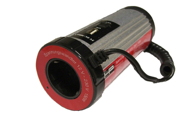 Convertisseur de tension HP avec connexion USB 12 V à 230 V