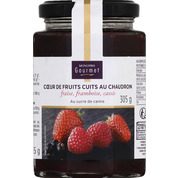 Confiture de fraises, framboises et cassis au sucre de canne, cuite au charbon