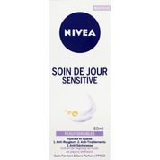 Soin de jour Sensitive, peaux sensible, hydrate et apaise, extrait de réglisse et huile de pépins de raisin.