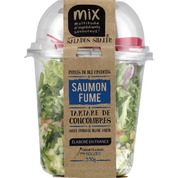 Salade perles de blé crudités saumon fume tartare de concombres sauce au fromage blanc aneth