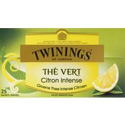 Thé vert au citron avec des morceaux de citron